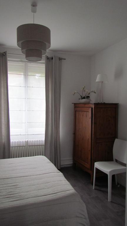 Gite Histoire De Maison Arras Habitación foto