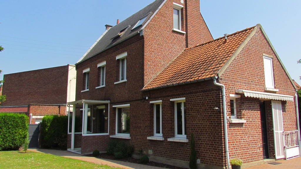 Gite Histoire De Maison Arras Habitación foto