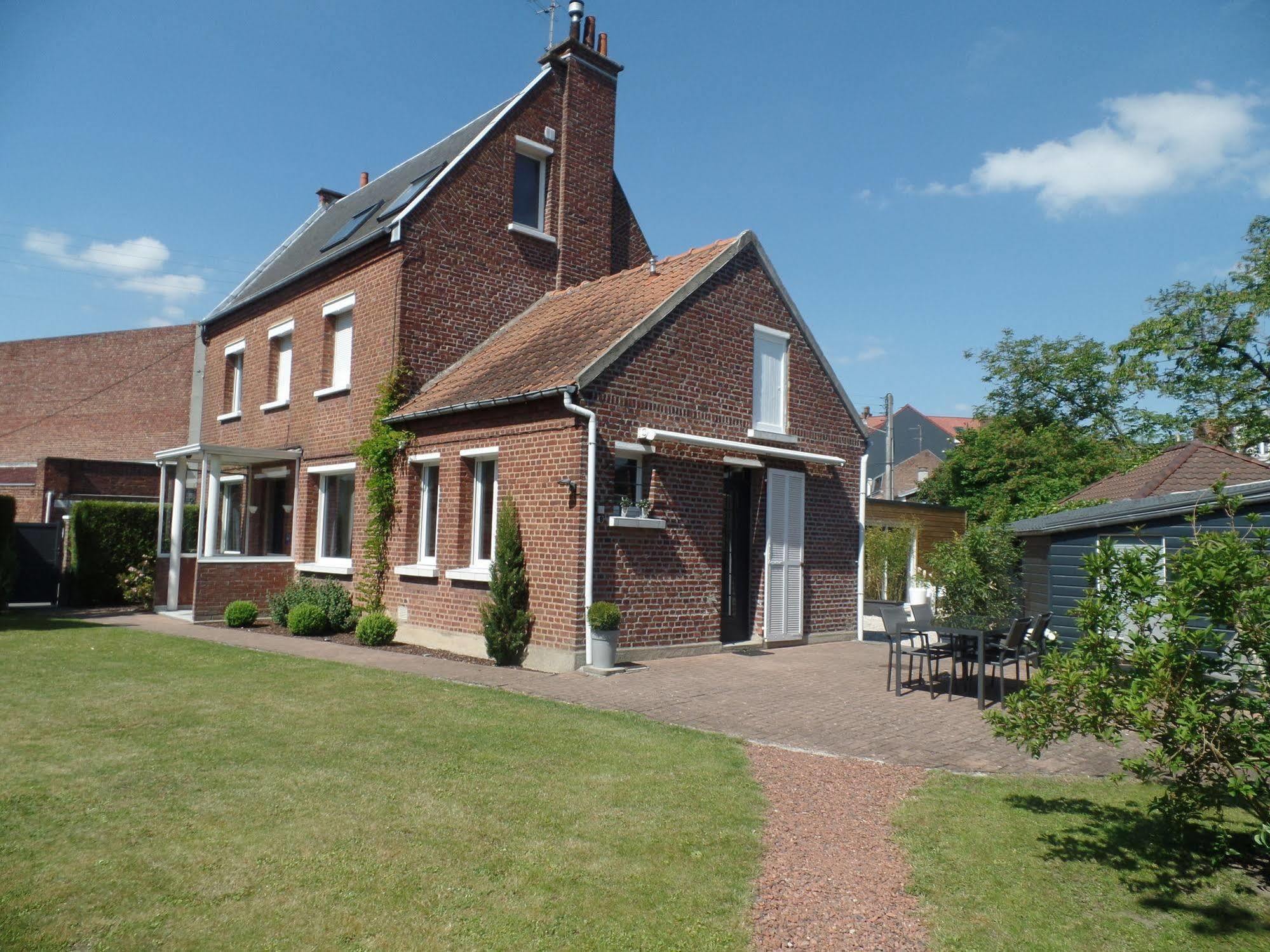 Gite Histoire De Maison Arras Exterior foto
